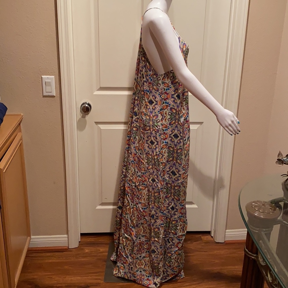 Goga resort wear multi print maxi dress. - Picture 4 of 5
